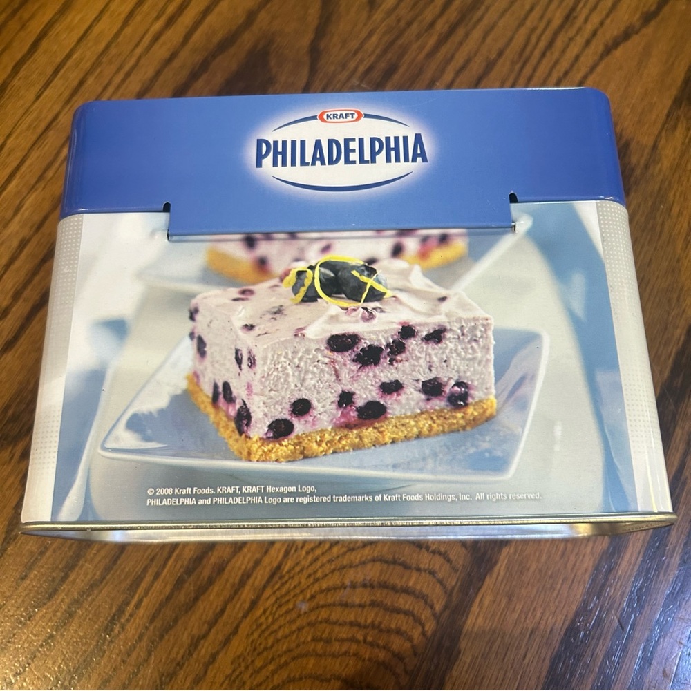 Philadelphia Recipe Collection Tin - Picture 2 of 6